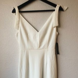 Gorgeous white Lulu’s bodycon dress! (Never worn)